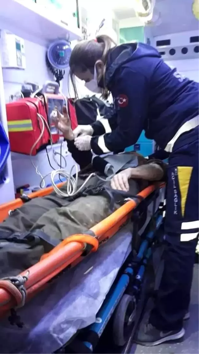 Kayalıklardan düşen vatandaşı itfaiye ekipleri kurtardı