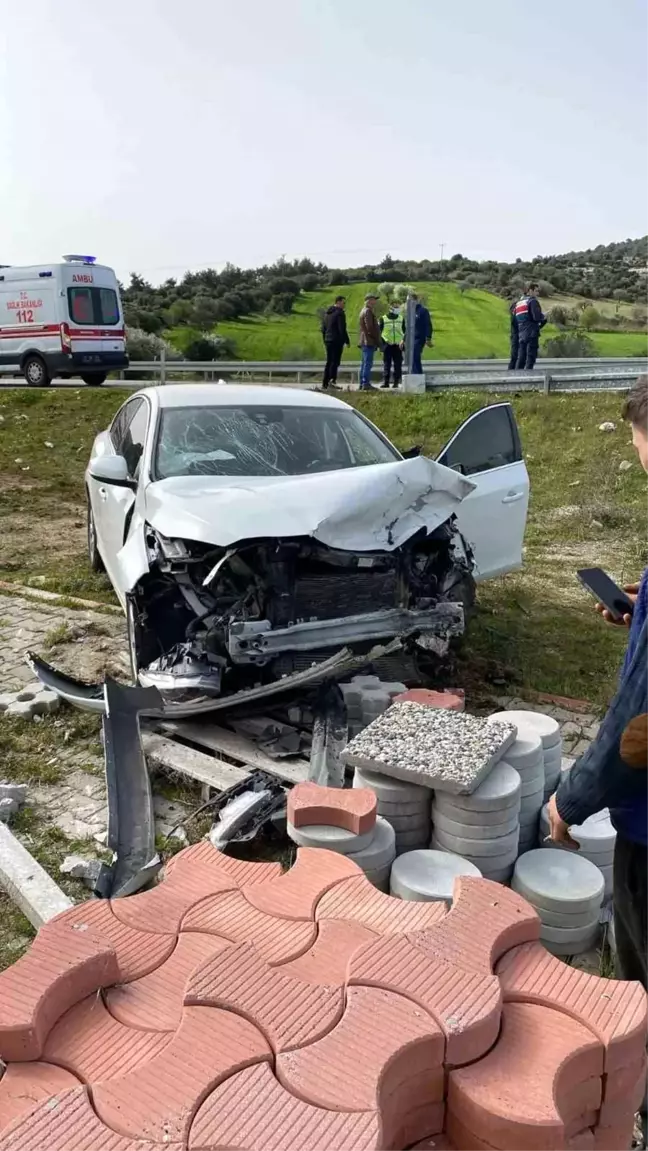 Çanakkale'de trafik kazası: 2 kişi yaralandı