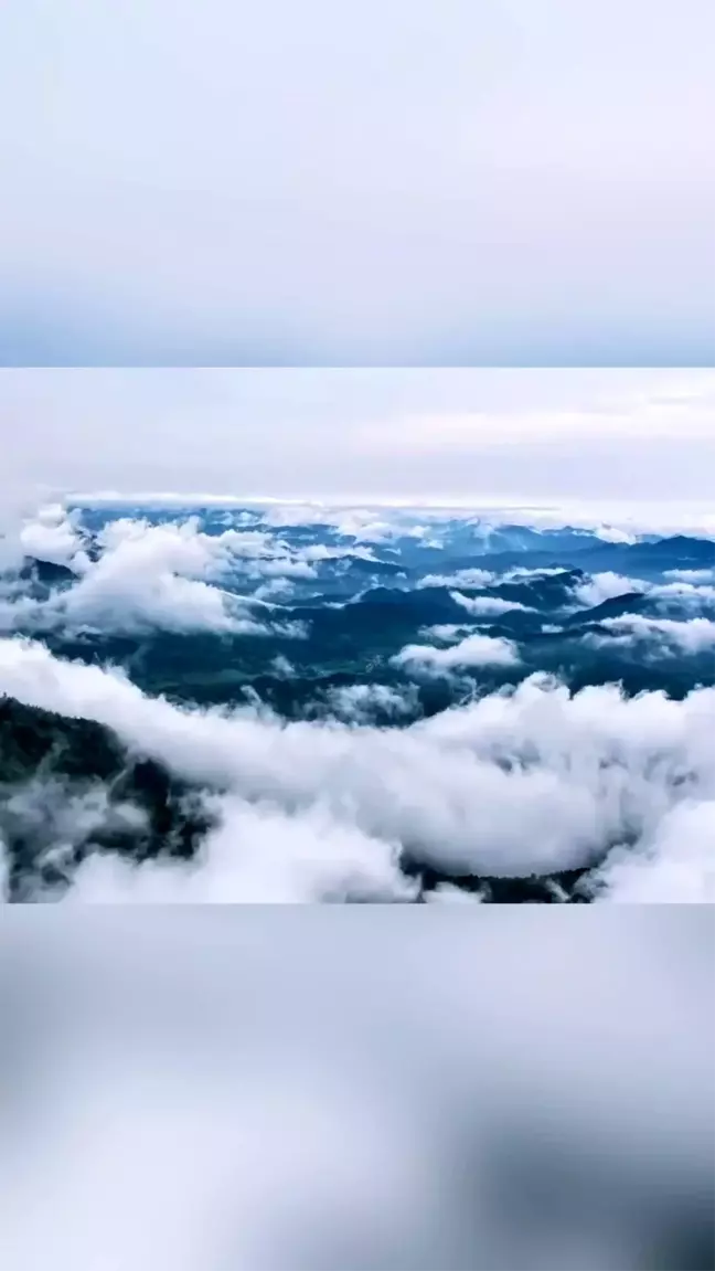 Jiuhua Dağı'nı çevreleyen bulutların görüntüleri