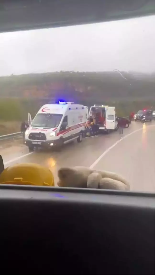 Karabük'te İki Ayrı Trafik Kazası: 4 Yaralı