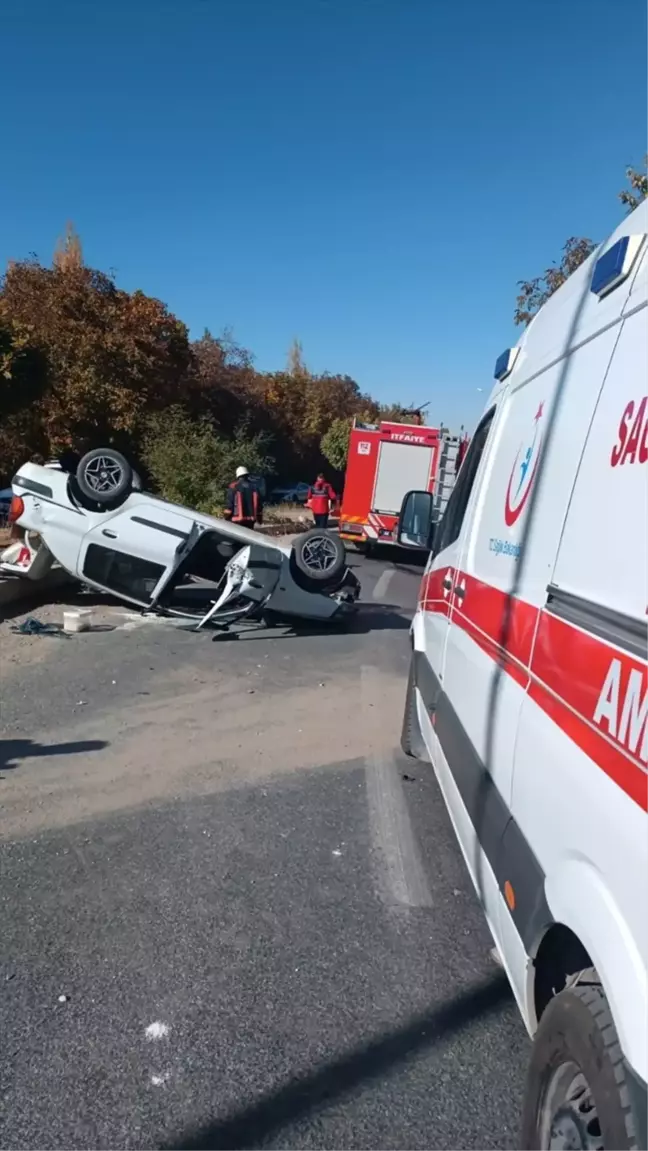 Malatya'da Otomobil Devrildi: 2 Yaralı