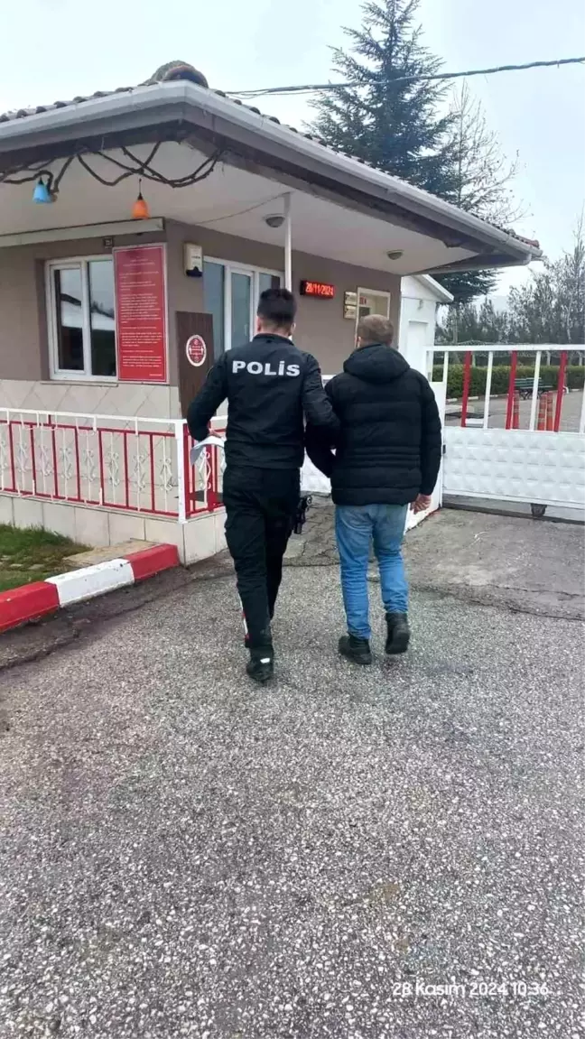 Bilecik'te Hakaret ve Tehdit Suçundan Aranan Şahıs Yakalandı