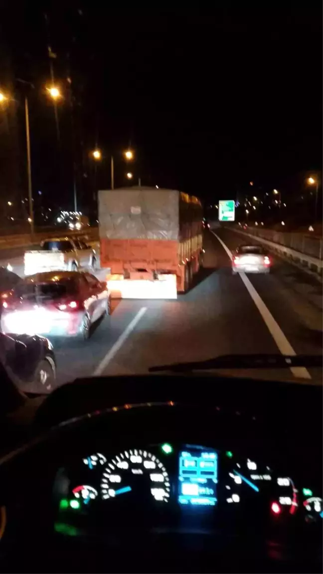 Ankara'da Zincirleme Trafik Kazası: 1 Yaralı