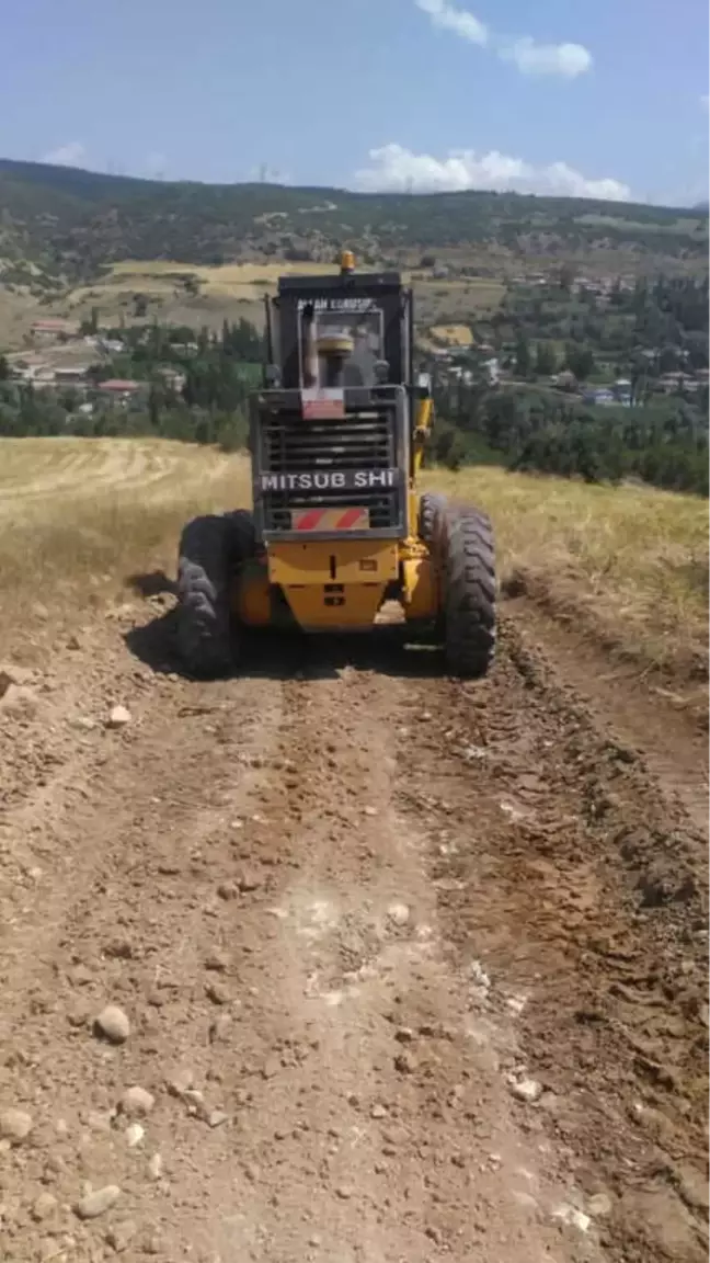 Develi'de Kırsal Mahalleler İçin Yol Çalışması Yapılıyor