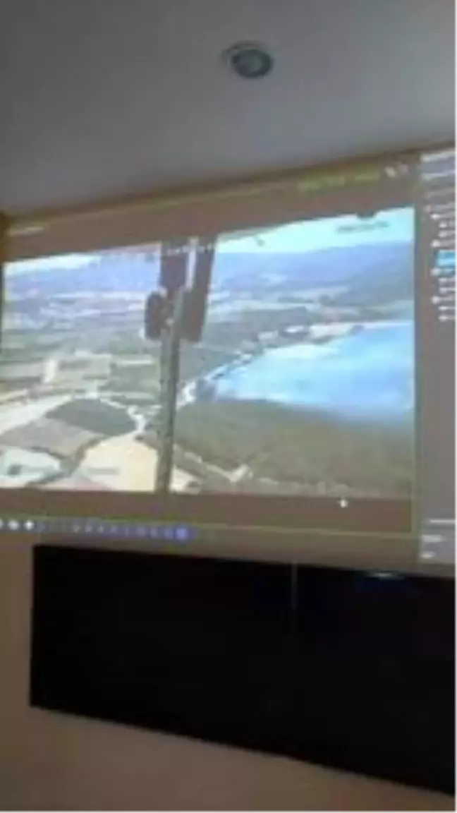Çanakkale'de, tarım arazisinde yangın (1)