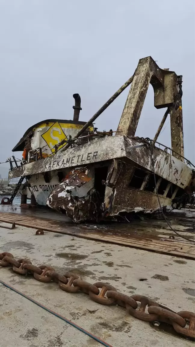 Kafkametler gemisi enkazının kaldırılması tamamlandı, kemik parçaları inceleniyor