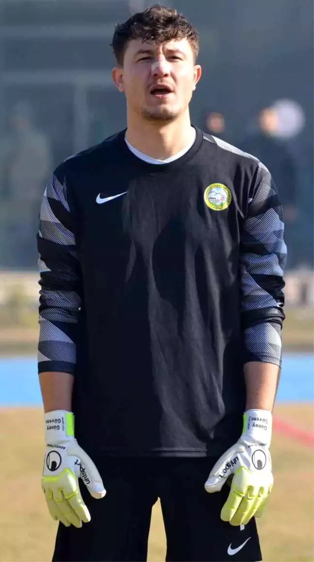 Ahmet Özden'e 1 maç ceza verildi