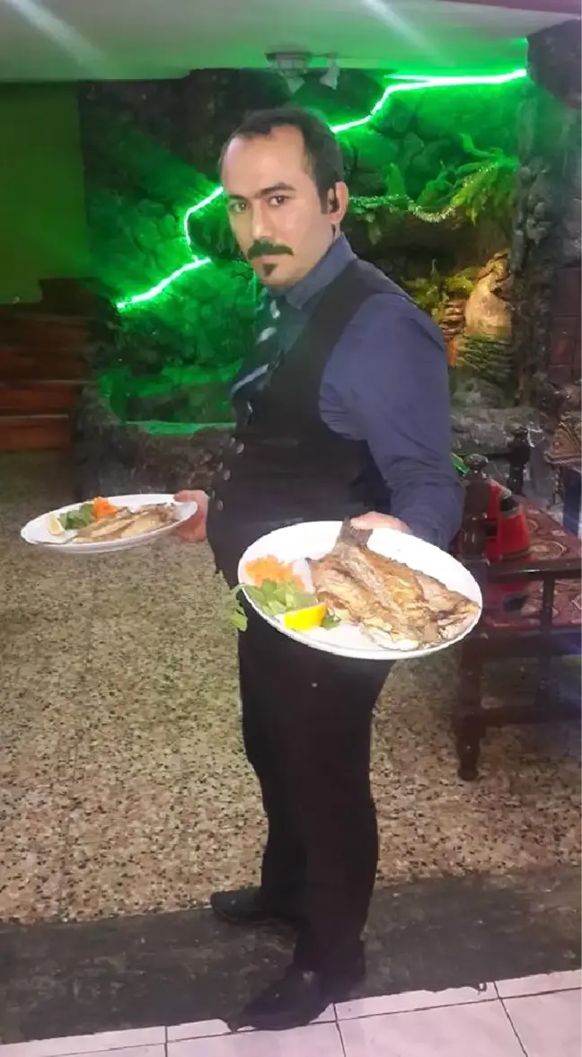 Garson İntihar Etti