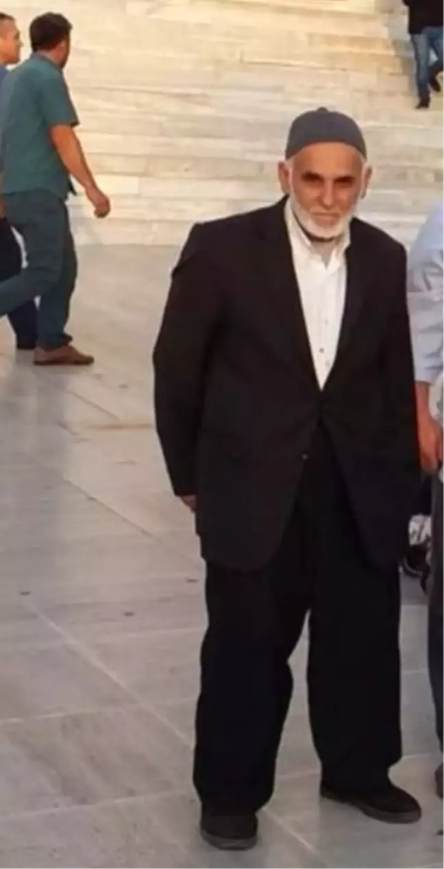 Çatıdan Düşen Emekli İmam Öldü