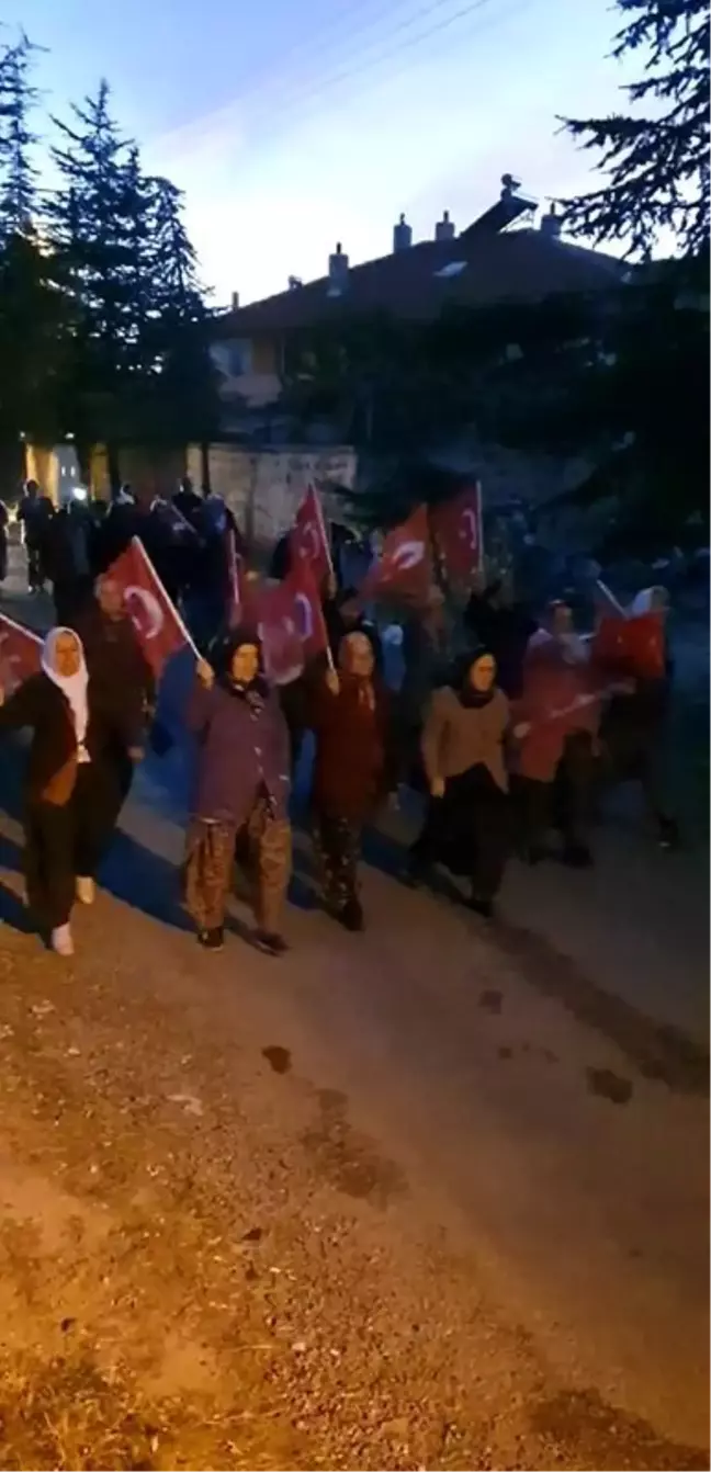 Niğde'nin Ulukışla Köyü'nde 29 Ekim Cumhuriyet Bayramı Coşkuyla Kutlandı