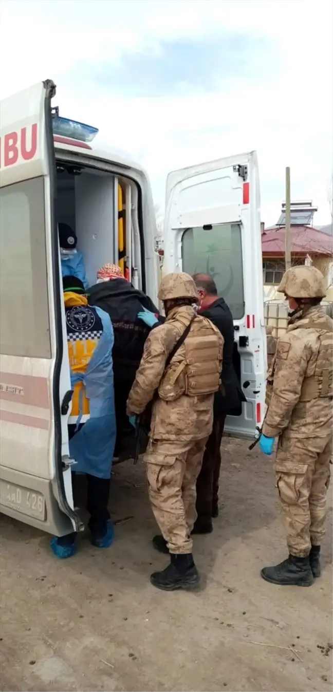 Evinde rahatsızlanan Fatma teyzeyi