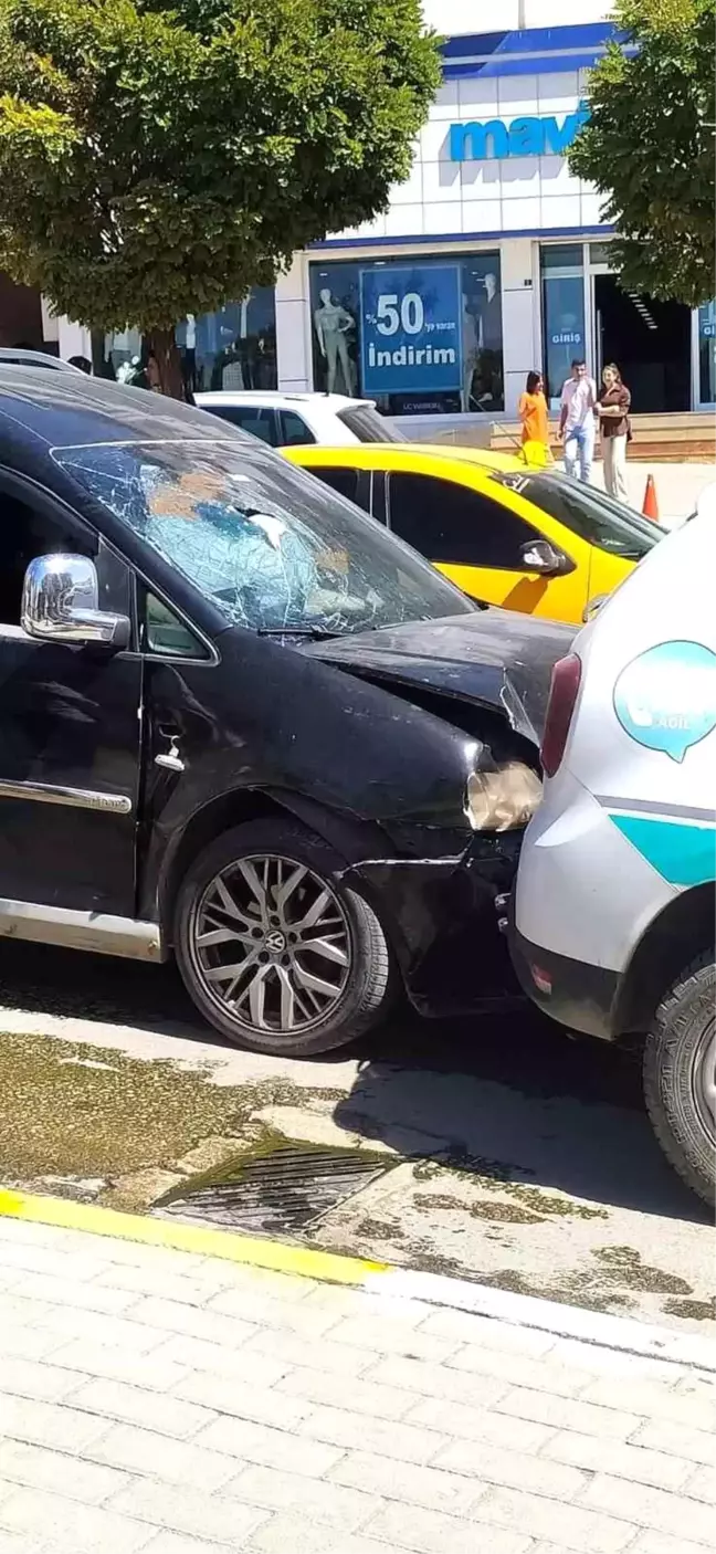 Şırnak'ta Zincirleme Trafik Kazası: 2 Yaralı
