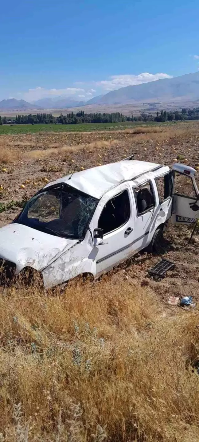 Kayseri'de Trafik Kazası: 1 Ölü, 2 Yaralı