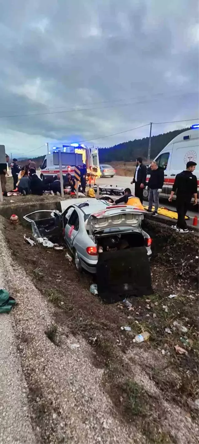 Karabük'te Otomobil Kazası: 1 Ölü, 3 Yaralı