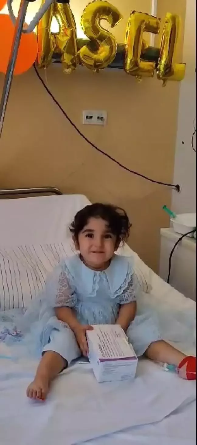 Almanya'ya giden SMA'lı Asel ilacına kavuştu