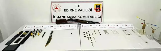 Edirne'de Uyuşturucu Ticareti Operasyonu: Tarihi Eserler de Ele Geçirildi