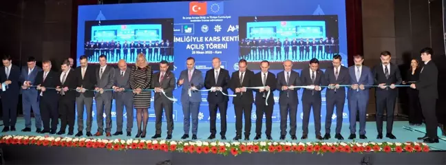 Bakan Kacır: Turizm gelirlerinde 61,1 milyar dolarla yeni bir rekora imza attık