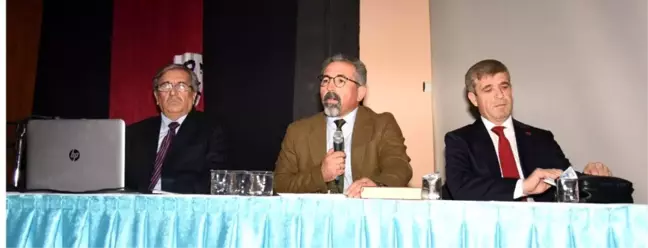 Prof. Dr. Kemal Yakut moderatörlüğünde 'Milli Mücadele'de Afyonkarahisar' paneli