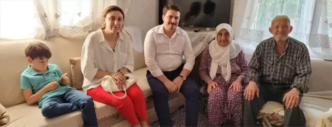 Nallıhan Kaymakamı Semih Doğanoğlu, Şehit Ailelerini Ziyaret Etti