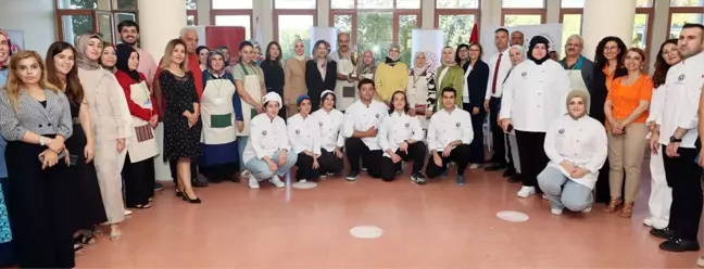 Koruyucu Aileler Arası Yemek Yarışması Gaziantep'te Düzenlendi