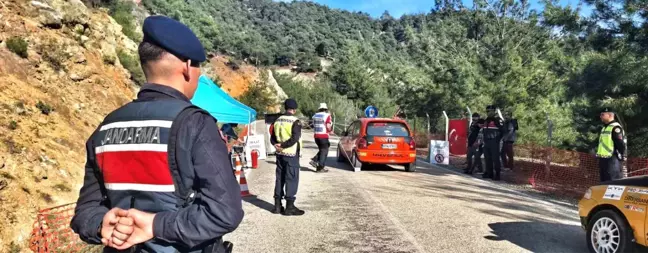 Eskişehir'de Türkiye Tırmanma Şampiyonası 1'inci ayak yarışlarında jandarma görev aldı