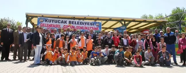 Kuyucak'ta Çocuk Şenliği Düzenlendi