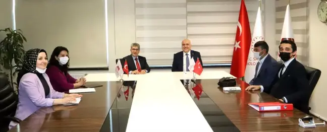 Tezgahtan Hayata Sof Kumaş Projesi İçin İmzalar Atıldı