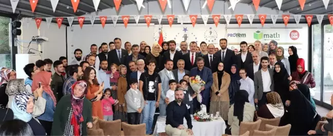 Edebiyatçı Hayati İnanç izdihamı
