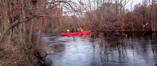 Bingöl'de Murat Nehri'nde Mahsur Kalan 4 Kişi Kurtarıldı