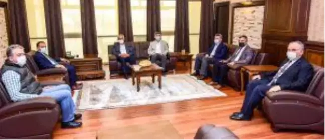 Belediye Başkanı Zeybek'ten Rektör Karakaş'a Ziyaret