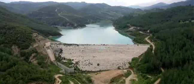 Kozan'da Meletmez Göleti Sulama Kısmı Devreye Alındı