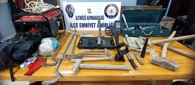 Hatay'da Kaçak Kazı Yapan 4 Kişi Gözaltına Alındı
