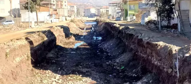 Yemişen Deresi'nde Islah Çalışmaları Sürüyor