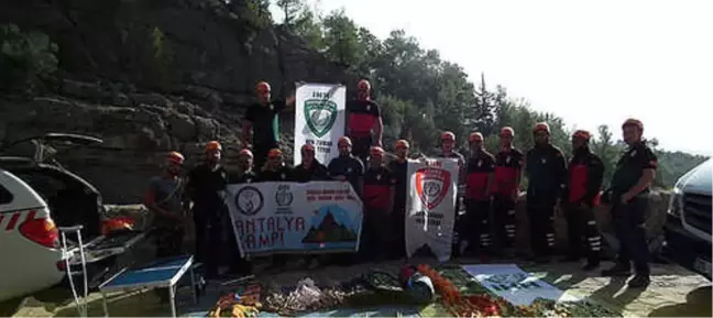 İHH Arama Kurtarma Ekibi Antalya'da