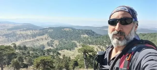 Türkiye'nin tek solo alpinisti Türkmen Dağı'nın zirvesine çıktı