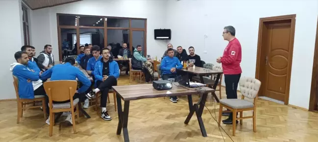 Pazaryeri Spor Kulübü'nde Amatör Futbol Sezonu İçin Bilgilendirme Semineri