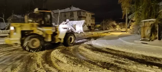 Seydişehir'de Kar Temizleme Çalışmaları Devam Ediyor