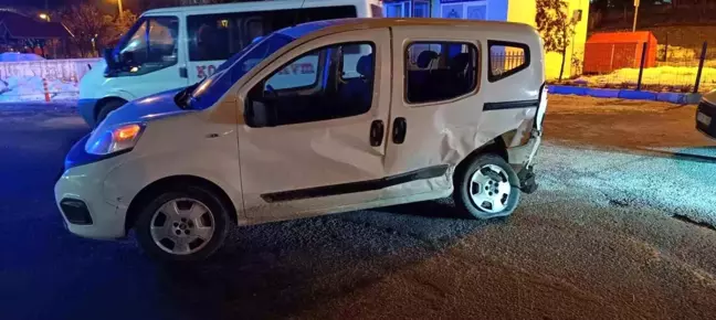 Bitlis'te Zincirleme Trafik Kazası: 4 Yaralı