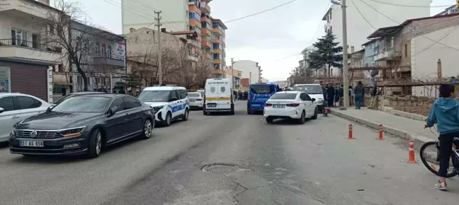 Niğde'de Polis Memurlarına Bıçaklı Saldırı