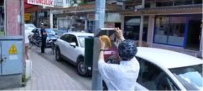 Burdur'da, 'Ekmek nimettir, yeri çöp değildir' kampanyası