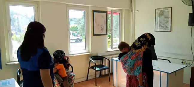 Son dakika haberi | Kucaklarında çocukları ile dilenirken yakalandılar