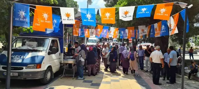 Manisa haber... Gördes'te AK Parti'nin 21'inci yılına 3 bin kişilik lokma