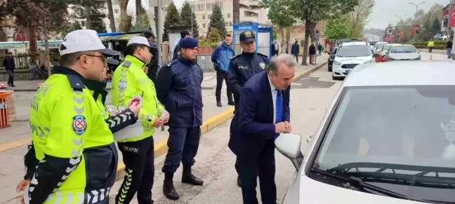 Bozüyük'te sürücülere uygulamalı eğitim ve bilgilendirme yapıldı