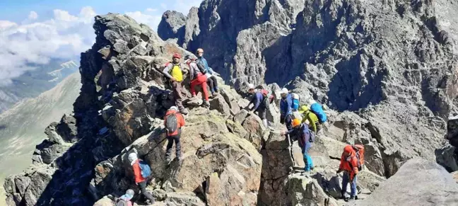 Kayserili Dağcılar Kaçkar ve Verçenik Dağı'na Tırmandı