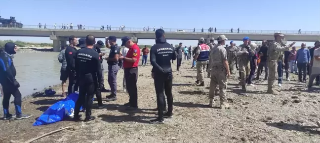 Muş'ta Nehirde Boğulan Çocuk Hayatını Kaybetti