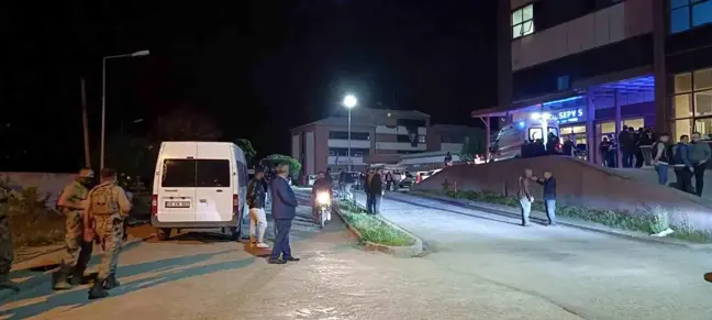 Kağızman'da muhtarlık seçim sonucu kavgası: 3 kişi yaralandı