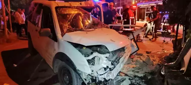 Van'da otomobilin takla atması sonucu meydana gelen trafik kazasında 2 kişi yaralandı