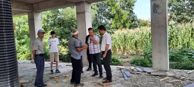 Düzce'de depremde hasar alan camiler incelendi