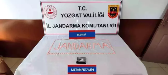 Yozgat'ta Uyuşturucu Operasyonu: 296 Sentetik Ecza Hap Ele Geçirildi