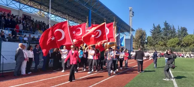 İzmir'de Cumhuriyet Bayramı Coşkuyla Kutlandı